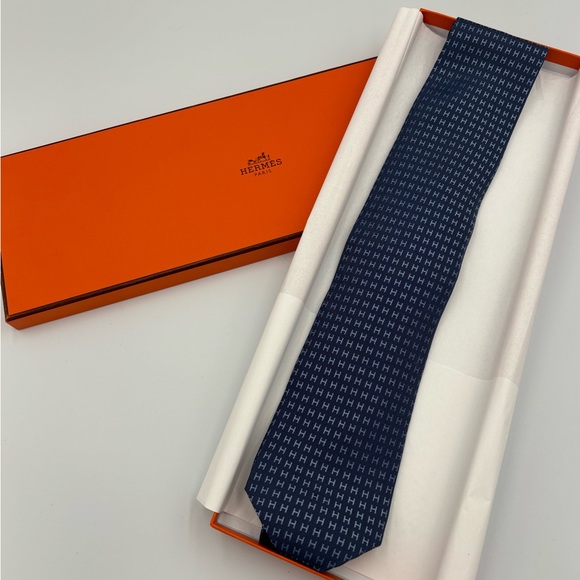 Hermes Navy Blue H pattern tie with box
